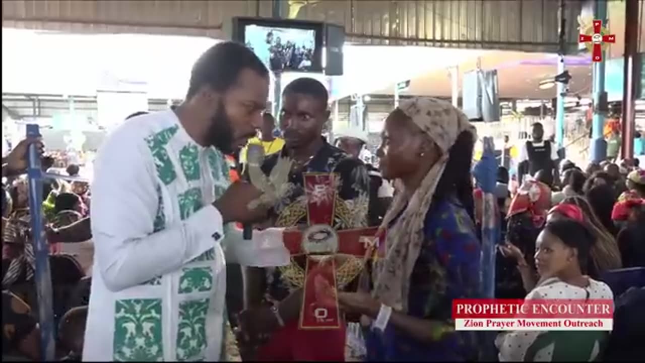 Evang. Ebuka Obi admonishes young girl of the dangers of co-habiting with a man. 1 year ago