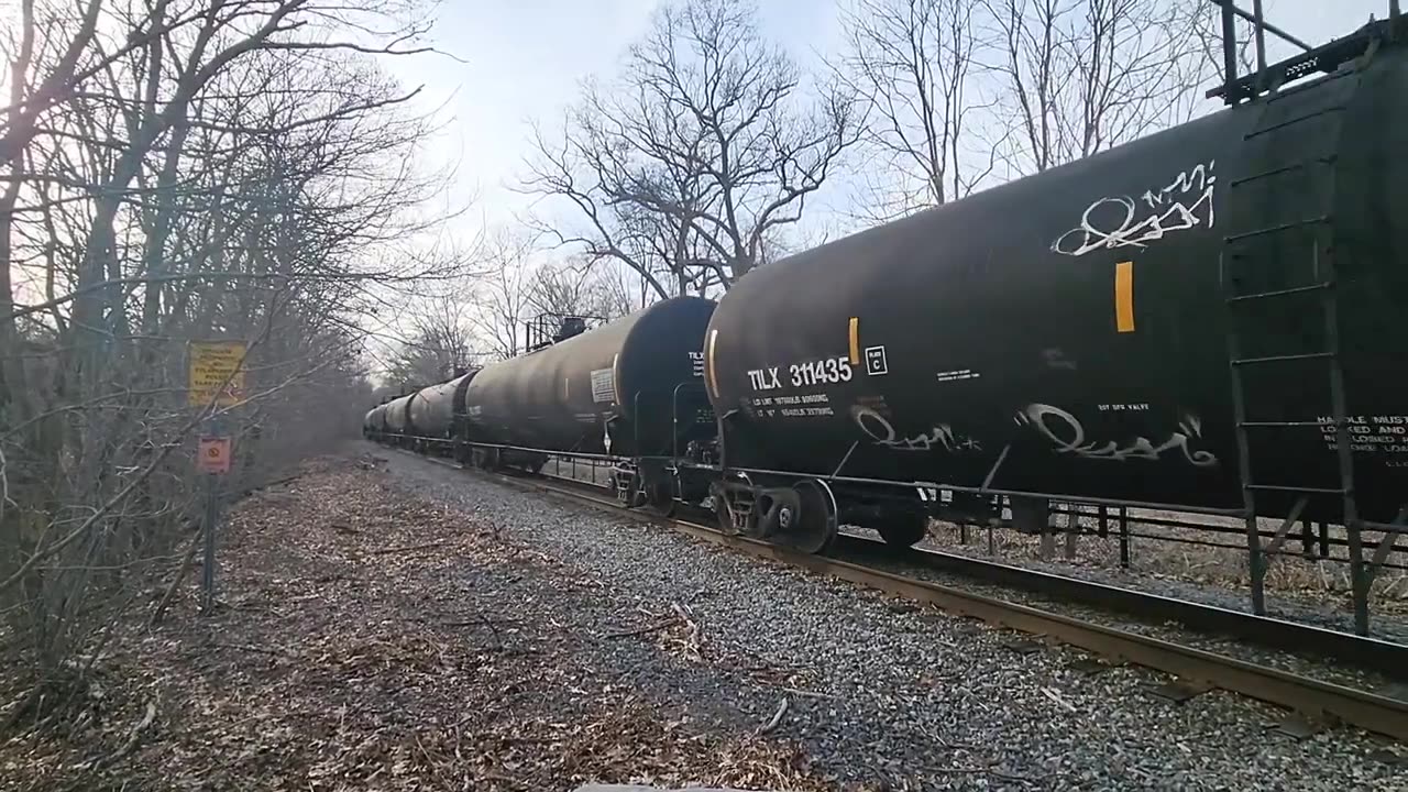 40 y/o GP38-2 leads daylight Providence & Worcester ethanol 04/04/22. fast moving & hard braking