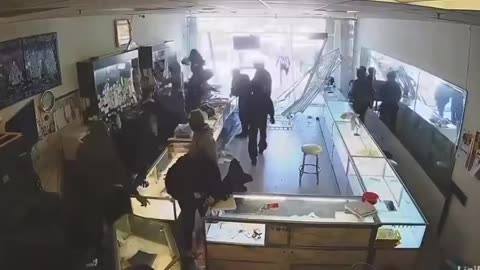 13 arrested in San Jose jewelry store heist