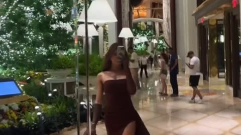 Natural beauty in shopping