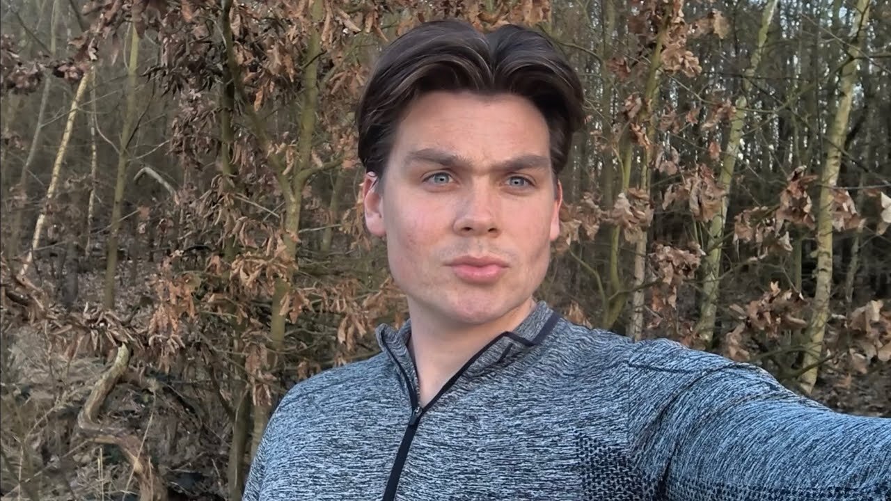 Why handsome men intimidate women