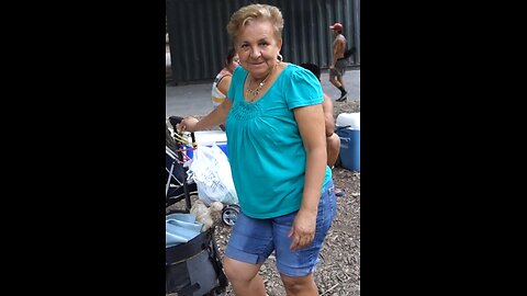 Luodong Massages Mature Hispanic Woman On The Picnic Blanket