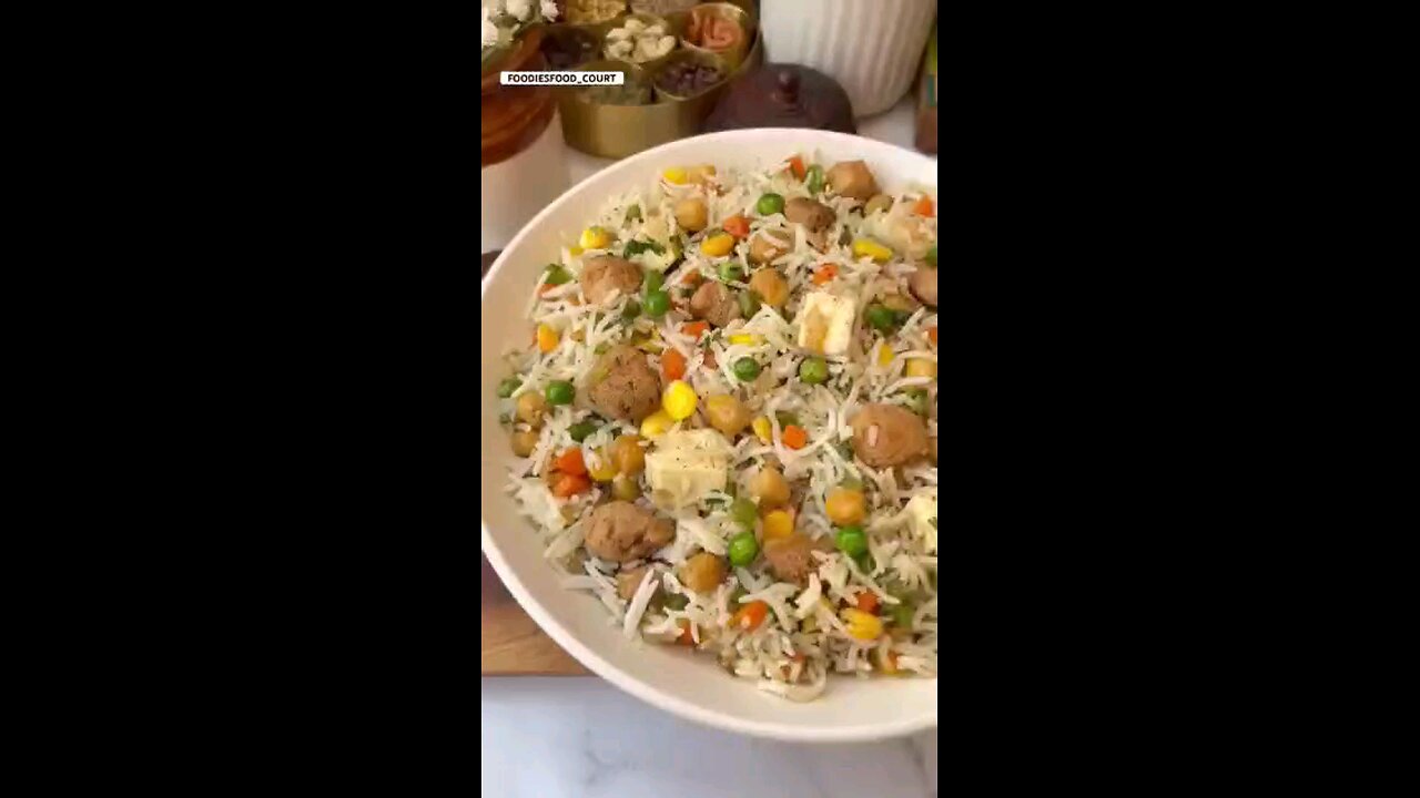 बेज बिरियानी