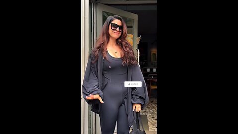 Bollywood Actress Nimrat Kaur was Spotted in Bandra Mumbai 🔥🥰❤️