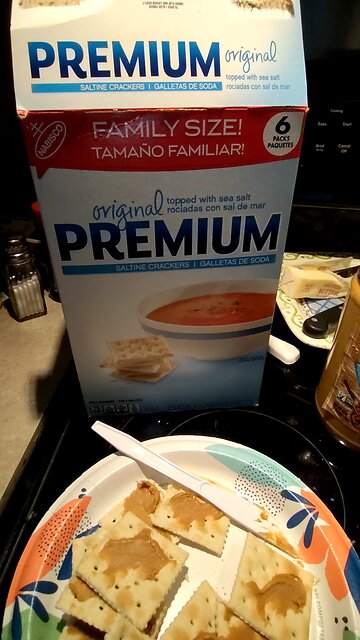 Eating Original Premium Saltine Crackers, Dbn, MI, 11/30/25