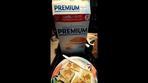 Eating Original Premium Saltine Crackers, Dbn, MI, 11/30/25
