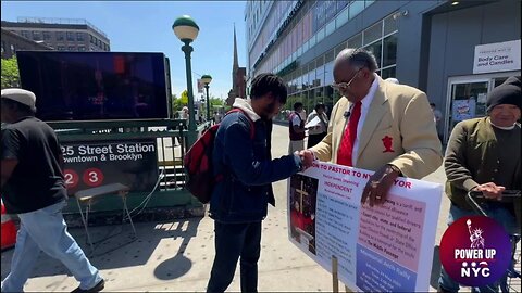 ManningForMayor : Young Man Prays For Mayor Manning On 125St