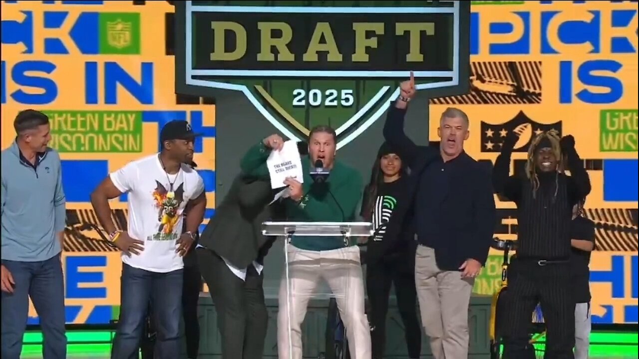 Packers' Clay Matthews Delivers An Epic Message From Trump