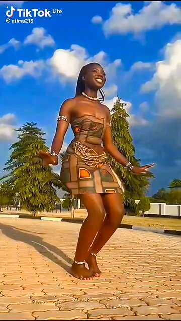 𝙰 𝚑𝚘𝚕𝚒𝚍𝚊𝚢 𝚍𝚊𝚗𝚌𝚎 𝚊𝚗𝚍 𝙲𝚞𝚕𝚝𝚞𝚛𝚎