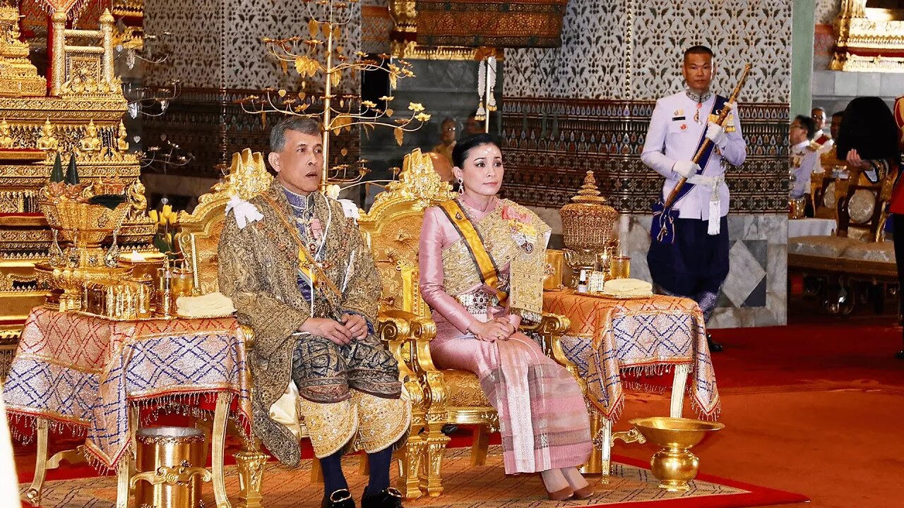 Inside The Life of The Thailand Royal Family