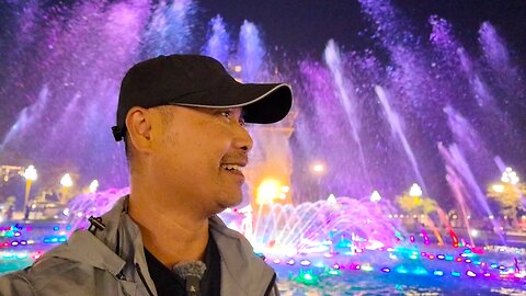 WOW! Patuxai Monument at Night in Vientiane Laos – Victory Monument (Anousavary)