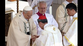 CARD. TAGLE METTE L'ANELLO AL NUOVO PAPOCCHIO CHE COME PREVISTO URGE ALL'UNITÀ DI TUTTI CRISTIANI...