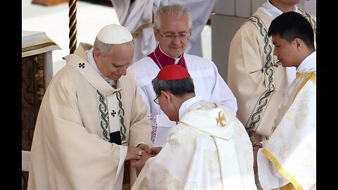 CARD. TAGLE METTE L'ANELLO AL NUOVO PAPOCCHIO CHE COME PREVISTO URGE ALL'UNITÀ DI TUTTI CRISTIANI...