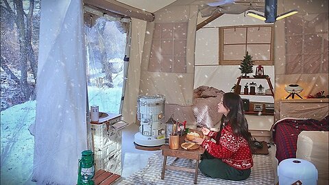 A Christmas party in the snowy forest 🌨 with a glass of wine and a gratin