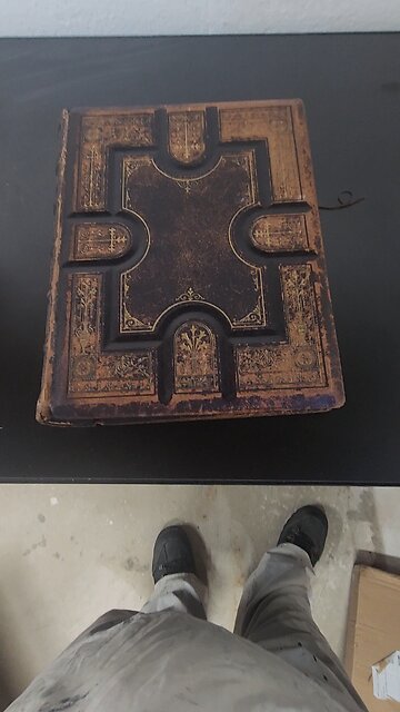 150 yr old Bible with family history