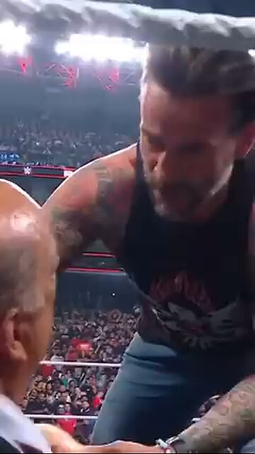 THESE THREE ARE GONNA TRY TO DESTROY EACH OTHER THIS WEEKEND 😱