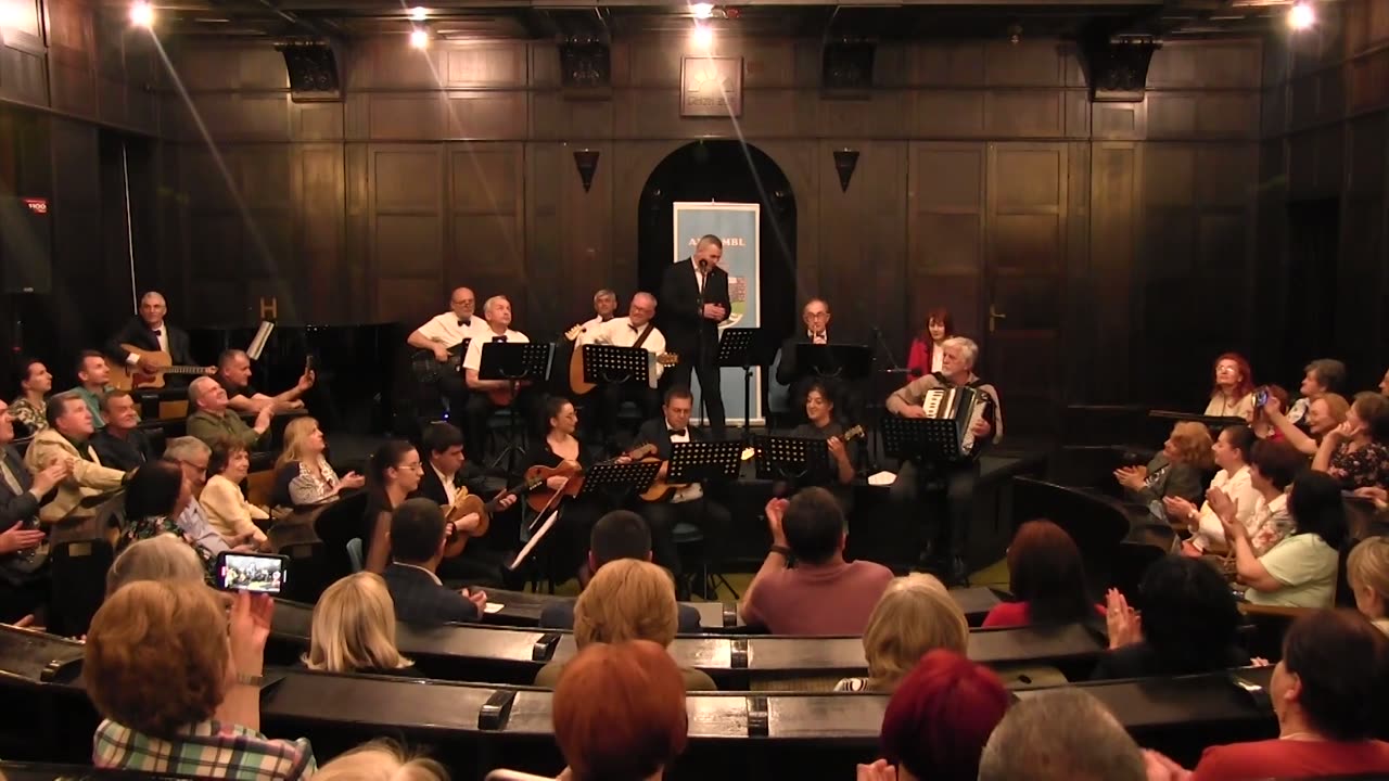 (0131) Banjalučki vez - Rastao sam pored Dunava - Vaso Trifković
