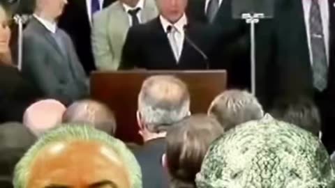 More Reptilian shapeshifers?