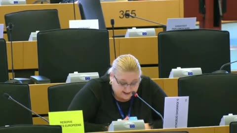 Diana Șoșoacă în Parlamentul European - 13 mai 2025 - ora 14:14