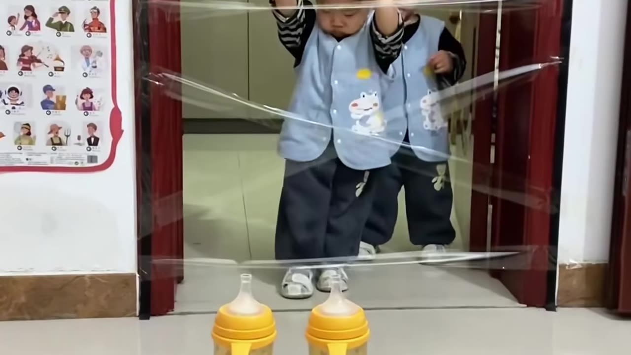 Twins team up to tackle Mom's challenge!