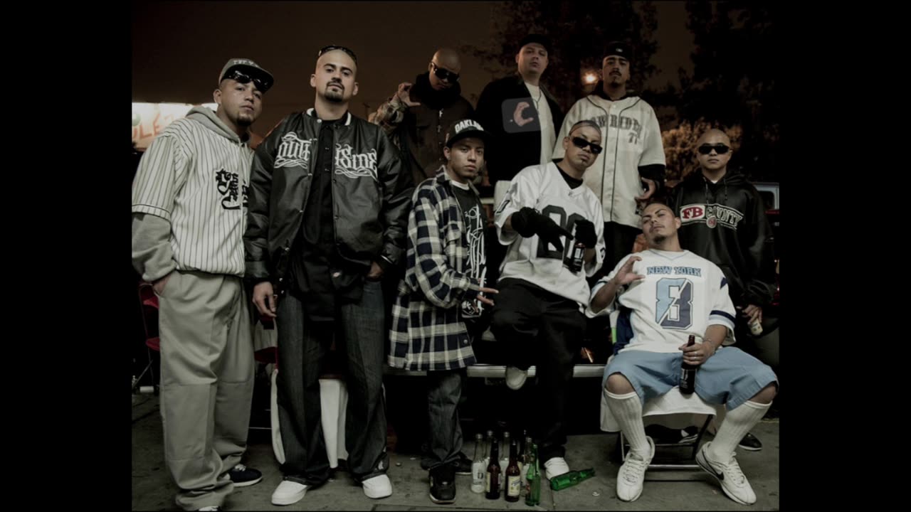 Latinos Love el Space Iceo