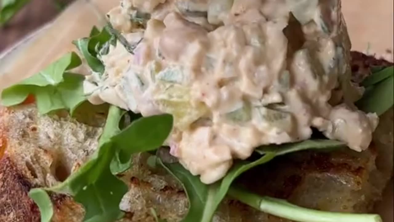 🥪🥗 Chickpea Salad Sandwich 🥗🥪