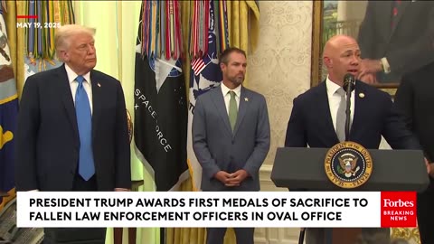 BREAKING NEWS: Trump Presents Families Of Fallen Officers First Medals Of Sacrifice In Oval Office