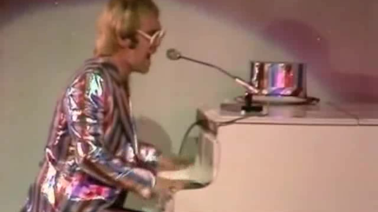 Elton John - Crocodile Rock [1972]
