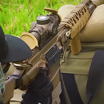 XM7 步枪 #国外合法拍摄国内请勿模仿 #武器科普 #实弹射击 #男人减速带 #靶场射击