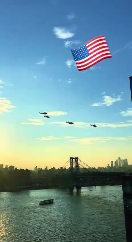 Tina Zimmermann - 😎What is the military doing in 🇺🇸New York City？ TikTokNews
