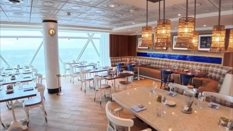 Hooked: Best Seafood Restaurant at Star of the Seas Deck 15!