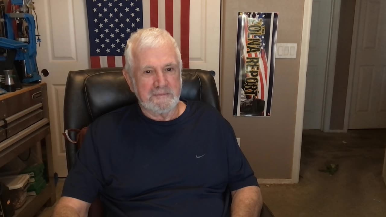 Lawrence O'Donnell Received a Note, From Trump, And His Signature Is Identical To Epstein's Card!