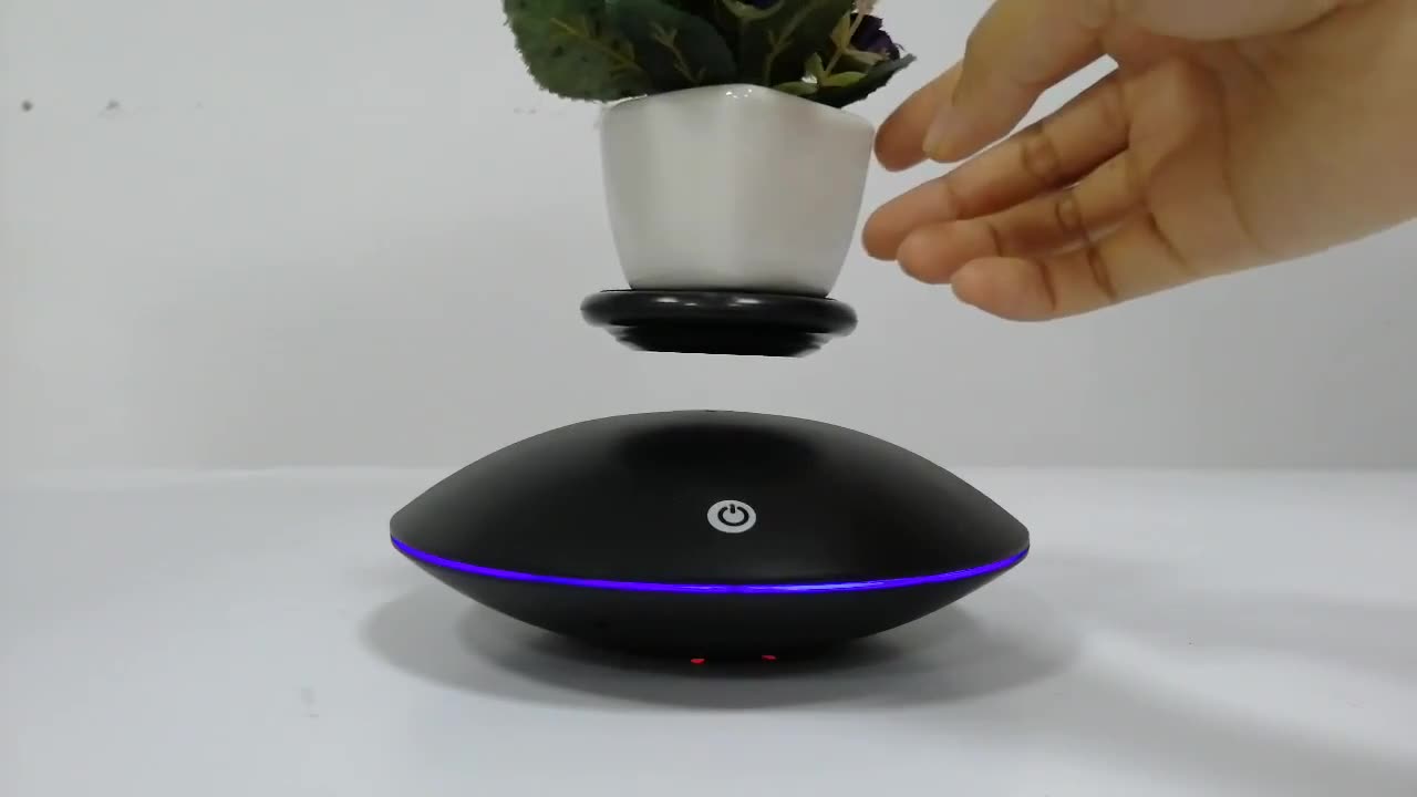 Magnetic Levitation Display Stand Creative Display Stand for Jewellery