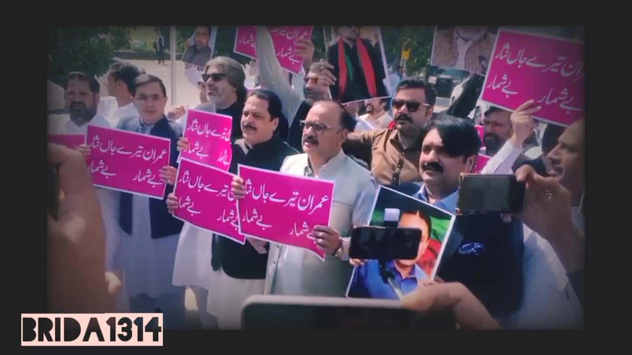 06 AUG ; PTI MNAs Protest in PARLIAMENT