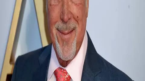 Tom Jones Spoke About Strange Health Treatment Bef