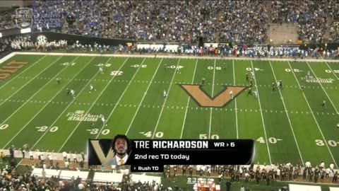 Diego Pavia gets STANDING OVATION after setting Vanderbilt record for passing yards