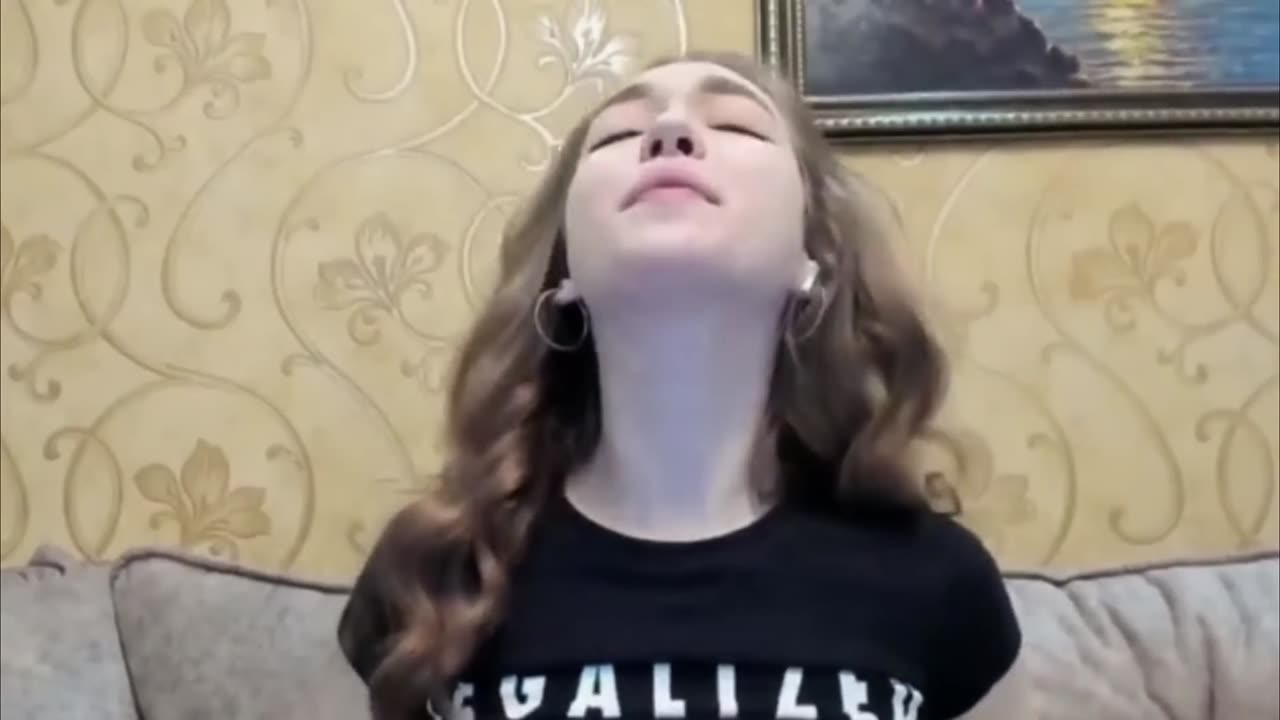 Feel_wail_the_Beat_and_Let_Her_Dance_Take_You_to_Another