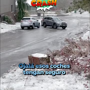 Conductor pierde el control en el hielo y pasa esto