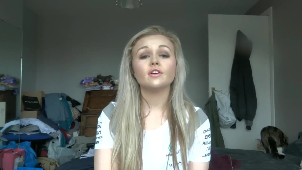 RACE SEASON 2016-JOSIE NOTEBOOK #2-Verstappen replaces Kvyat at Red Bull