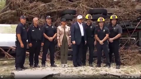 @POTUS và @FLOTUS cảm ơn lính cứu hỏa địa phương vì những nỗ lực anh hùng của họ trong trận lũ lụt
