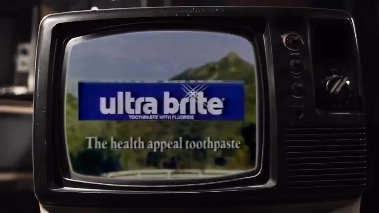 Swine Flu Vaccine Propaganda - They want you Dead