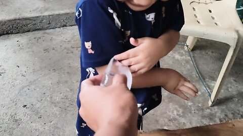 Gidapat Sa Kamot Grey Ang Ice
