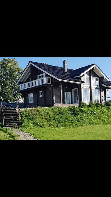 The estate Vysokoe on Lake Selyava