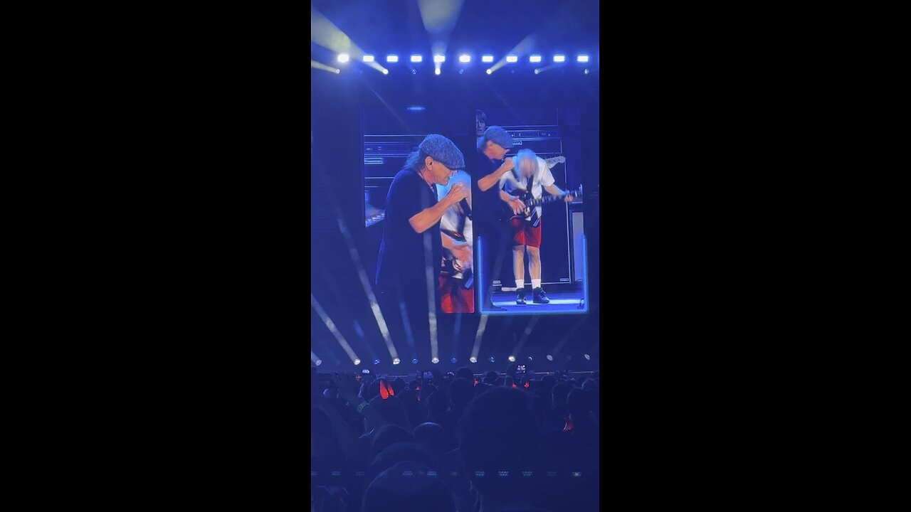 AC/DC “Shoot to Thrill” live AT&T Stadium Arlington TX 2025