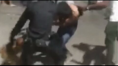 Cuban Black Beret Assaults Young Dissident, Uses Police Dog 2019-2020