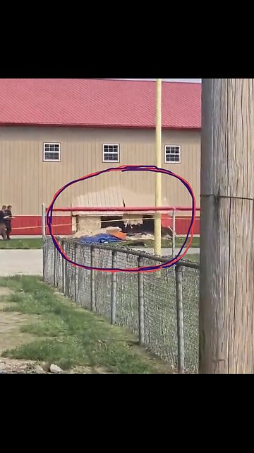 VEHICLE PLOUGH INTO CHRISTIAN DAYCARE🏠🛻IN CHATHAM ILLINOIS🏠🛻🚔🚑🚒💫