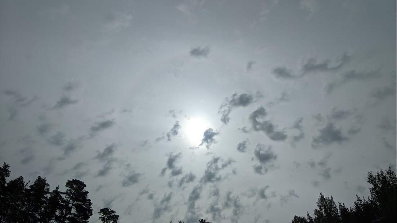 22.7.2025: Sun halo, weird clouds