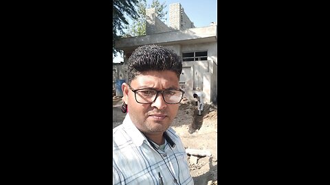 Aaj Lagaya Nali Khod kar Pipe