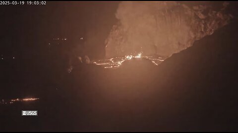 Kīlauea Volcano, Hawaii (Halemaʻumaʻu crater)