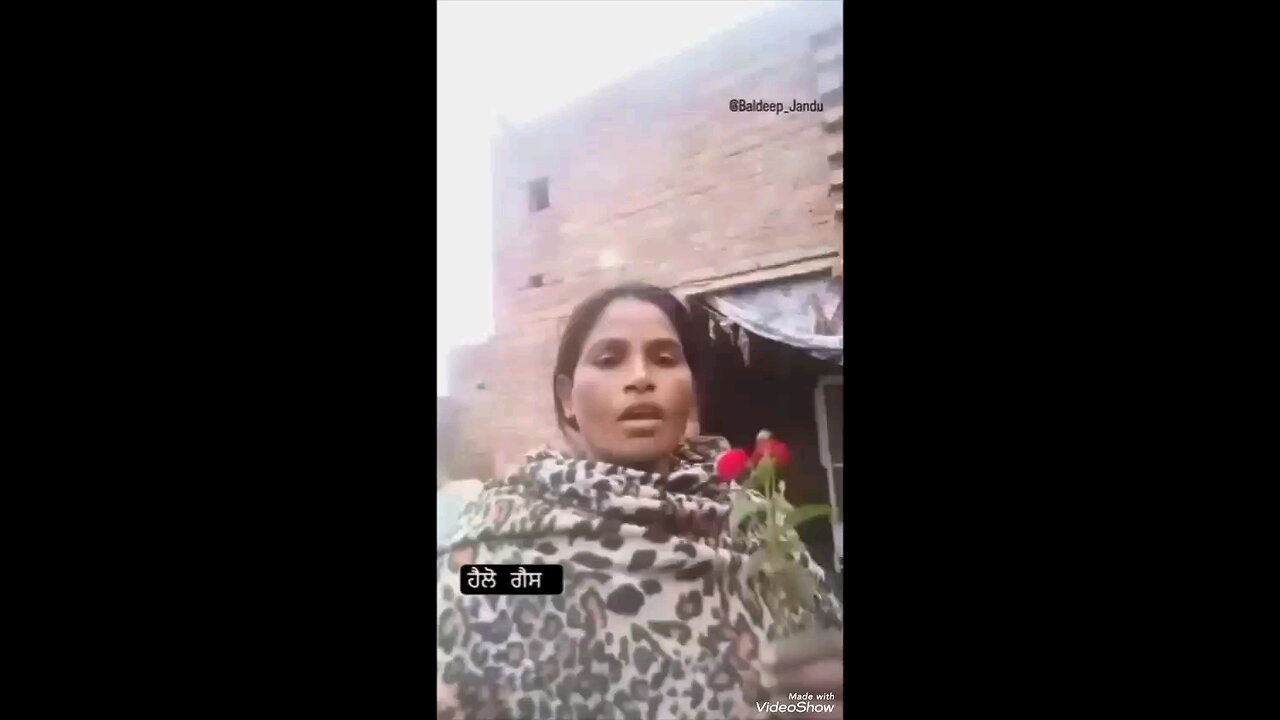 To hello guys aunty vlogs😂